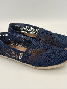 Toms Alpargata Moroccan Navy Blue Crochet Floral Lace Slip-On Comfort Flats 7.5